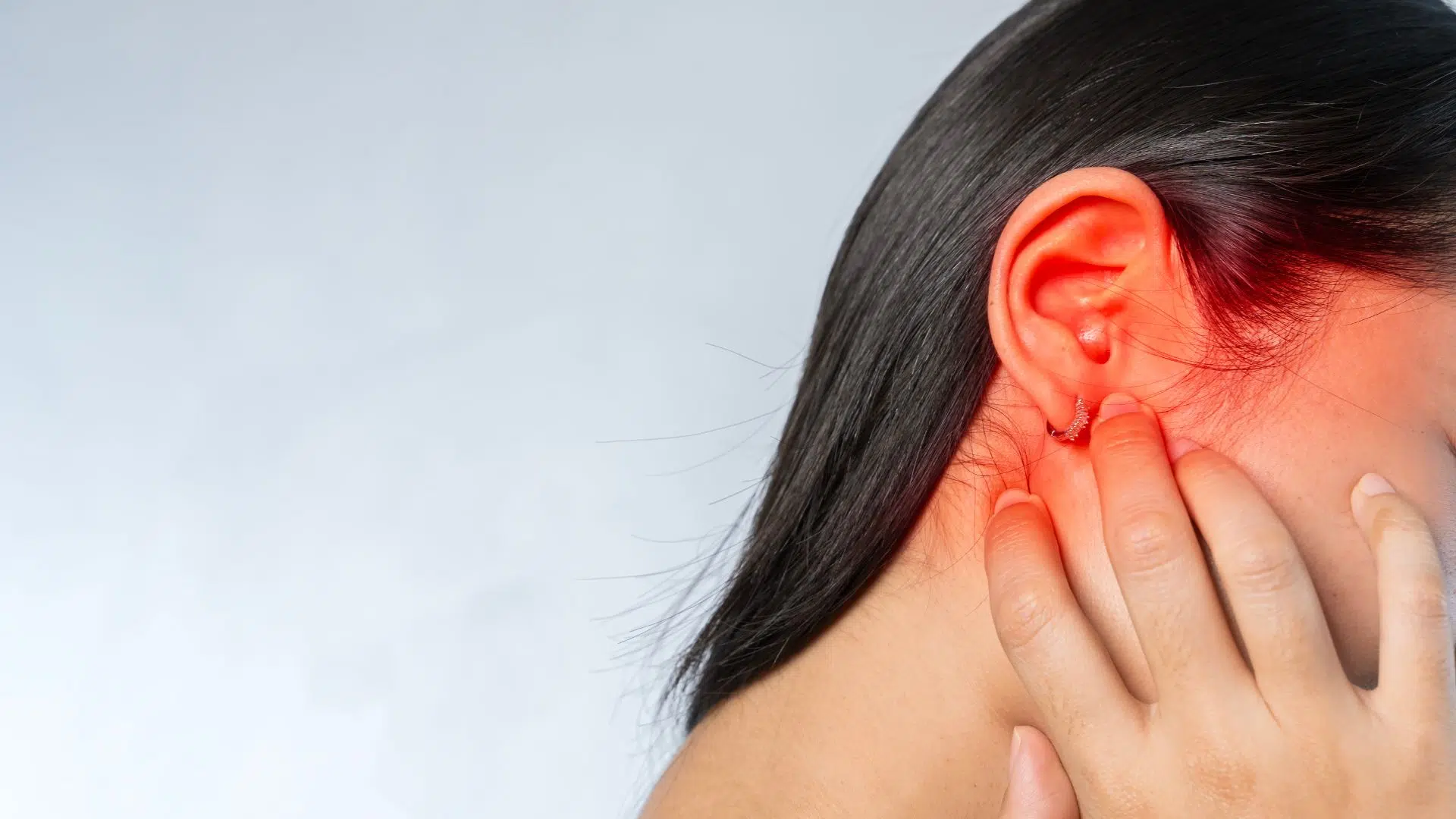 Femme douleur accouphènes